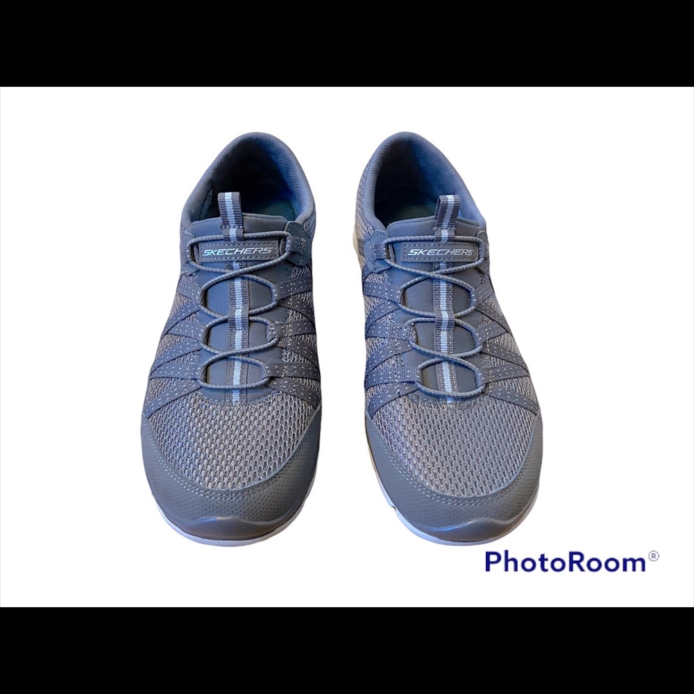 Sketchers Womens Gratis Strolling Athletic Shoe NWOT